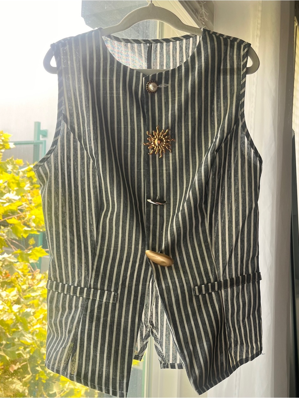 linen striped Seashell & Starfish Button down Fitted Tank